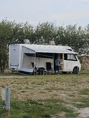 Einem Ort wurde ein Foto hinzugefügt