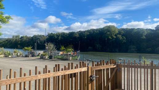 Added a photo to a location