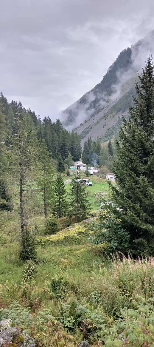 Einem Ort wurde ein Foto hinzugefügt