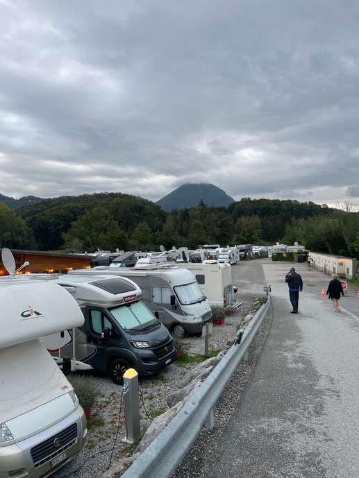 Einem Ort wurde ein Foto hinzugefügt