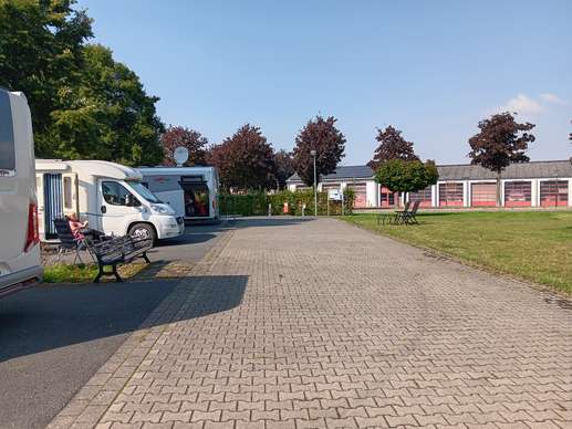 Einem Ort wurde ein Foto hinzugefügt