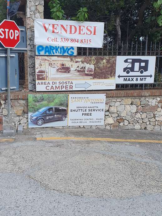 Einem Ort wurde ein Foto hinzugefügt