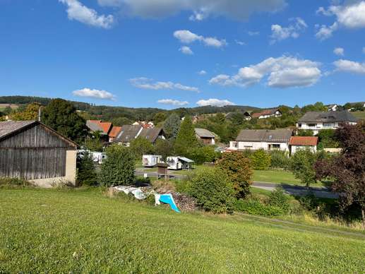 Einem Ort wurde ein Foto hinzugefügt