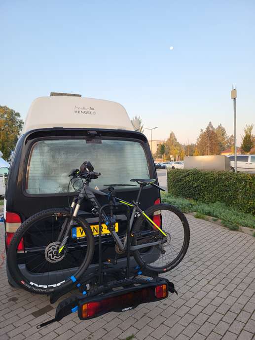 Einem Ort wurde ein Foto hinzugefügt