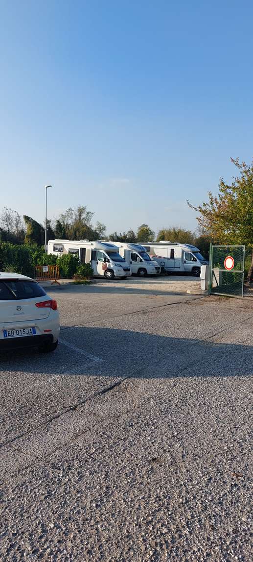 Een foto toegevoegd aan een locatie