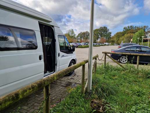 Einem Ort wurde ein Foto hinzugefügt