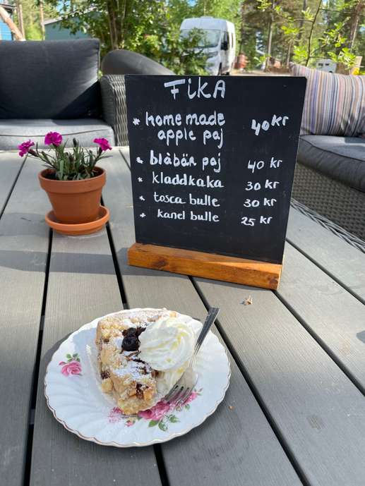 Einem Ort wurde ein Foto hinzugefügt
