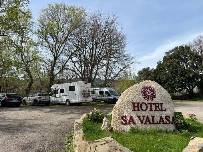 Parking Hotel SaValasa