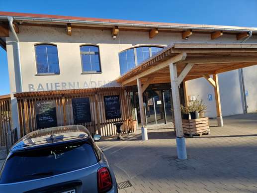 Added a photo to a location