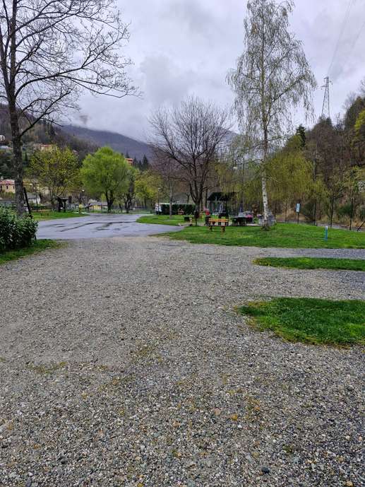 Einem Ort wurde ein Foto hinzugefügt