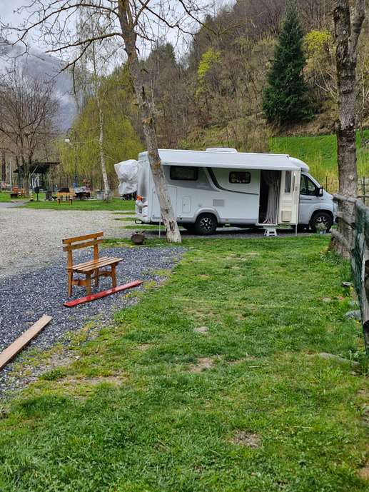 Einem Ort wurde ein Foto hinzugefügt