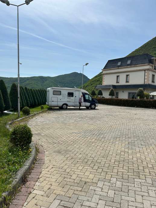 Einem Ort wurde ein Foto hinzugefügt