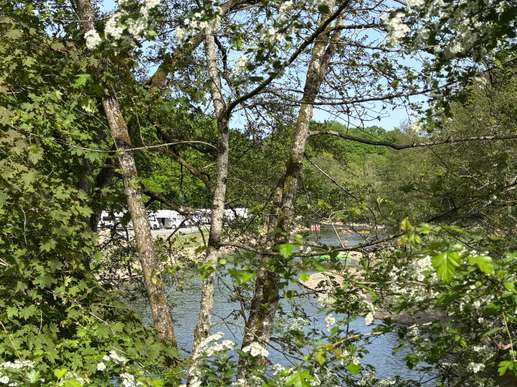 Added a photo to a location
