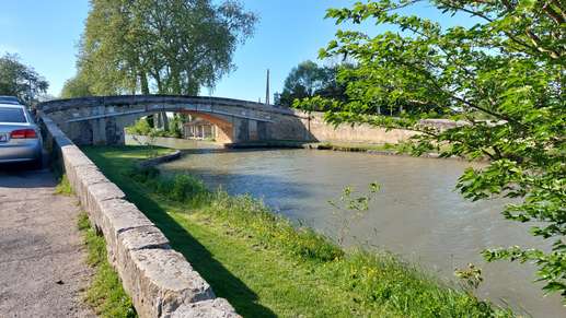 Added a photo to a location