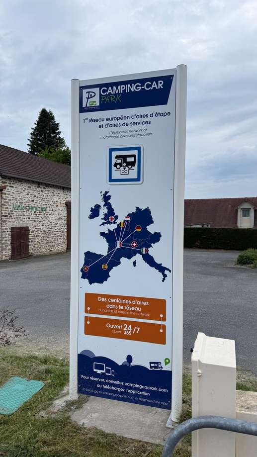 Einem Ort wurde ein Foto hinzugefügt