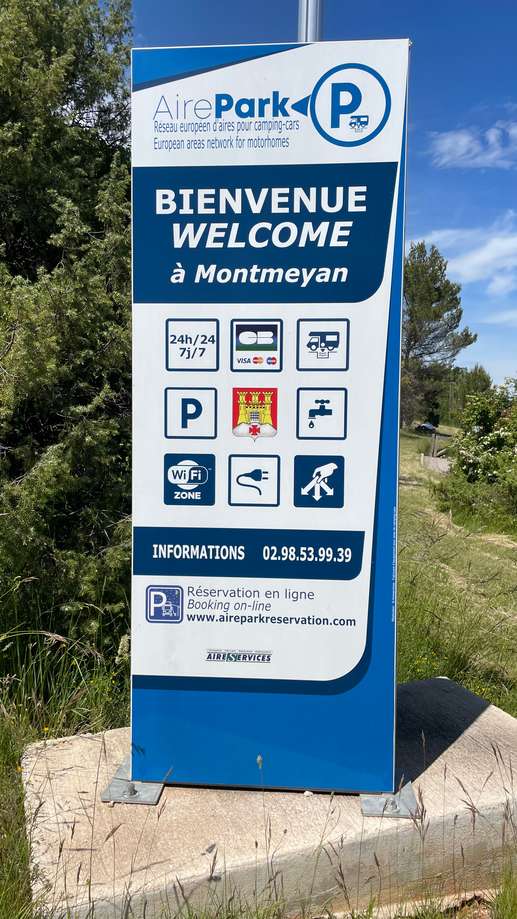 Einem Ort wurde ein Foto hinzugefügt
