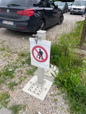 Added a photo to a location