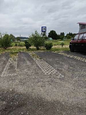 Einem Ort wurde ein Foto hinzugefügt