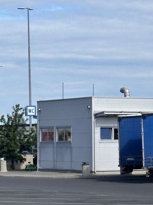 Einem Ort wurde ein Foto hinzugefügt