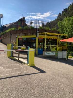 Einem Ort wurde ein Foto hinzugefügt