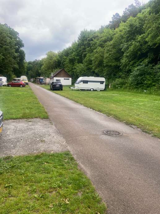 Einem Ort wurde ein Foto hinzugefügt