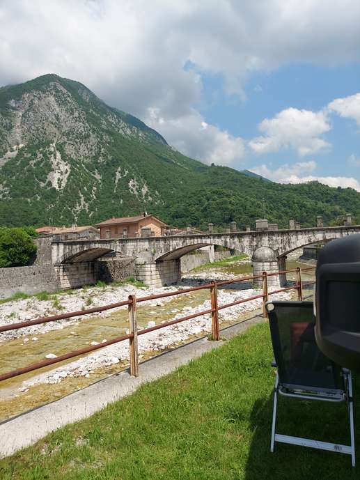 Aggiunta una foto a una posizione