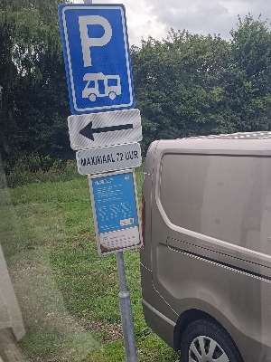 Einem Ort wurde ein Foto hinzugefügt