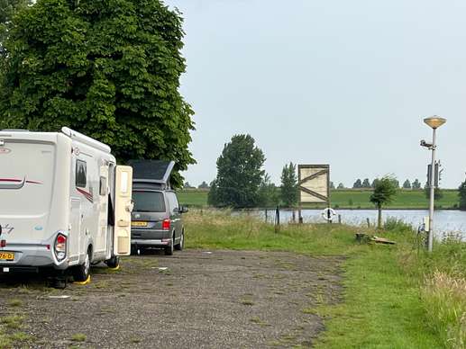 Een foto toegevoegd aan een locatie