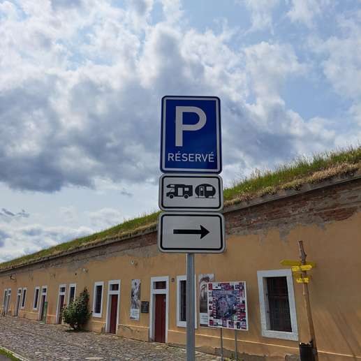 Einem Ort wurde ein Foto hinzugefügt