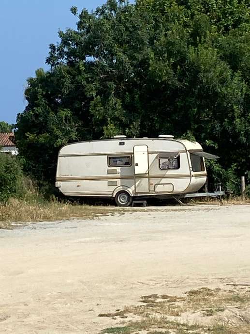 Einem Ort wurde ein Foto hinzugefügt