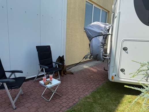 Einem Ort wurde ein Foto hinzugefügt