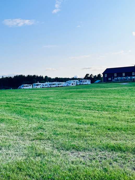 Einem Ort wurde ein Foto hinzugefügt