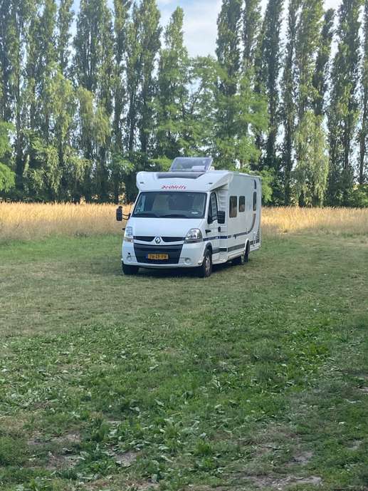 Einem Ort wurde ein Foto hinzugefügt