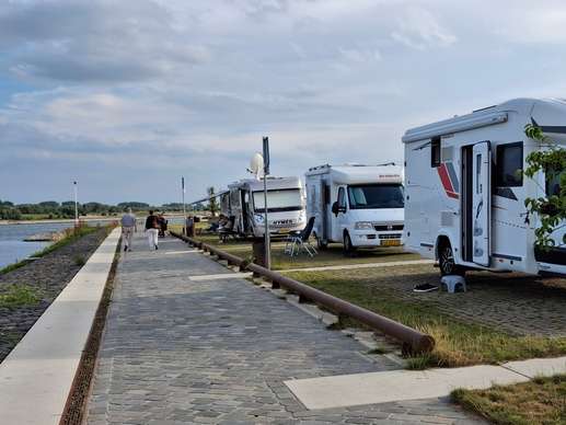 Aggiunta una foto a una posizione