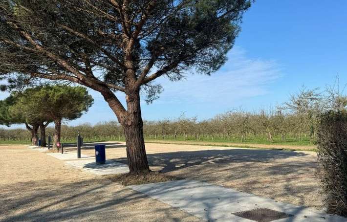 Aire de camping-car Le Grande Pommeraie