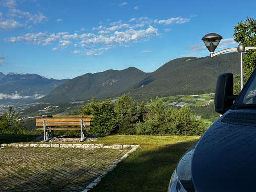 Einem Ort wurde ein Foto hinzugefügt