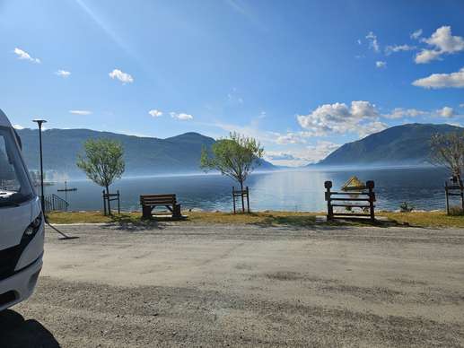 Added a photo to a location