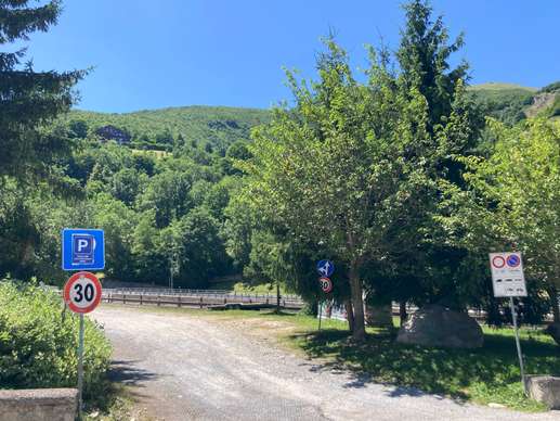 Added a photo to a location