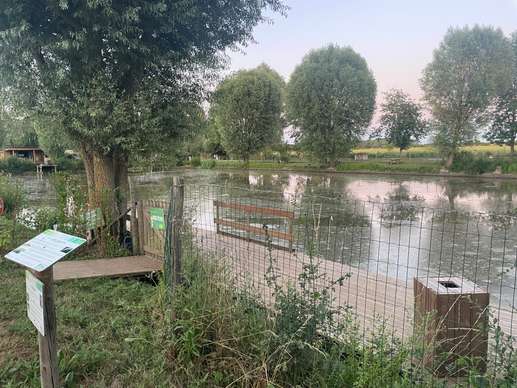 Added a photo to a location