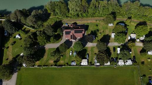 Een foto toegevoegd aan een locatie