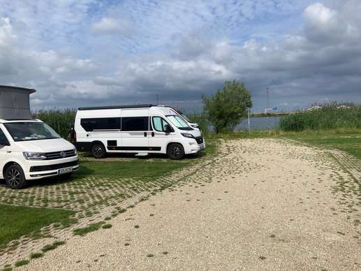 Een foto toegevoegd aan een locatie