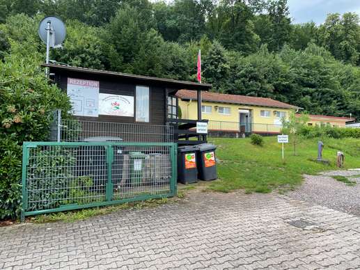 Einem Ort wurde ein Foto hinzugefügt