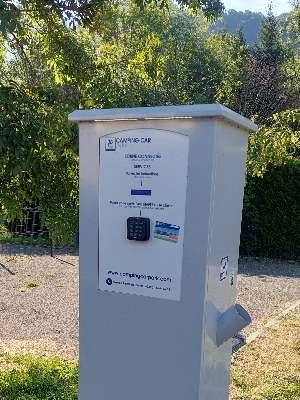 Einem Ort wurde ein Foto hinzugefügt