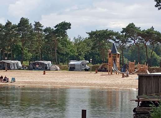 Einem Ort wurde ein Foto hinzugefügt