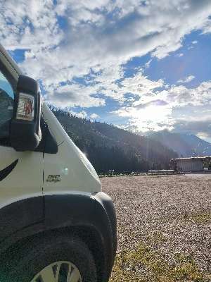 Einem Ort wurde ein Foto hinzugefügt