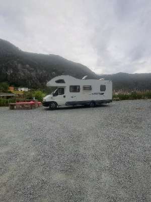Added a photo to a location
