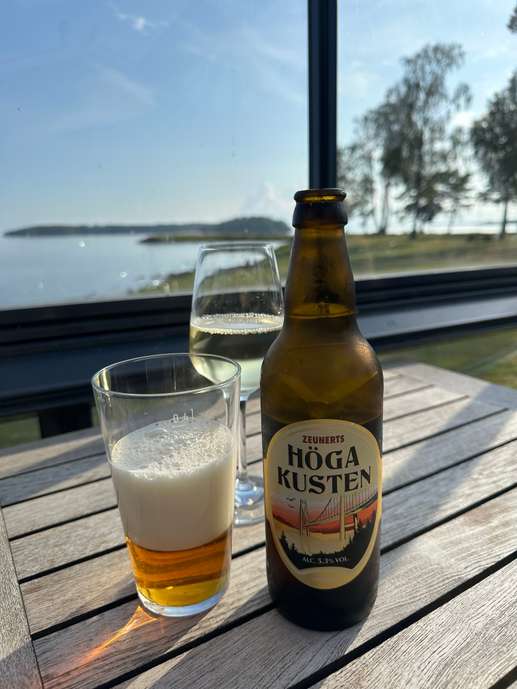 Einem Ort wurde ein Foto hinzugefügt