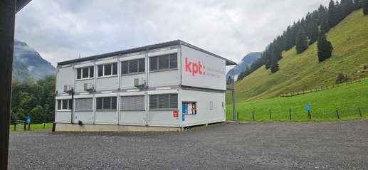 Einem Ort wurde ein Foto hinzugefügt