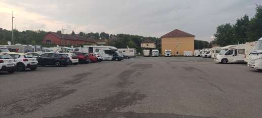 Einem Ort wurde ein Foto hinzugefügt