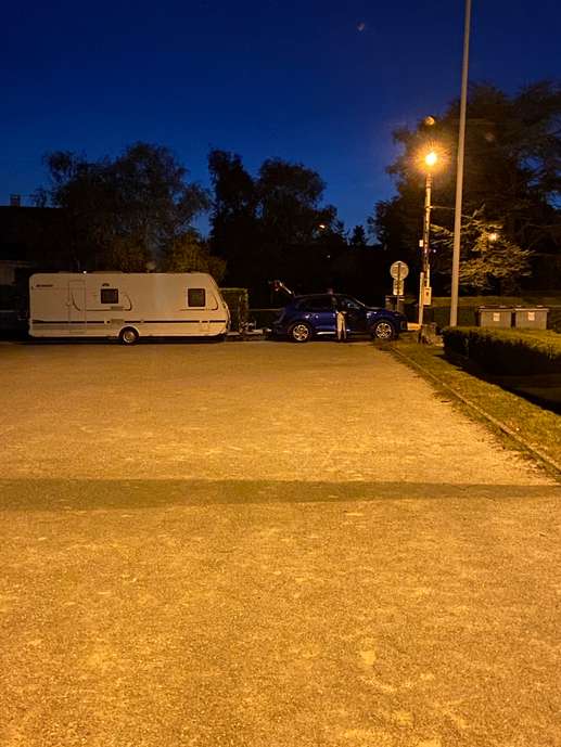 Einem Ort wurde ein Foto hinzugefügt